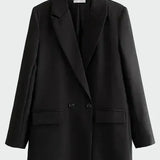 Abrigo Oversized con Línea Moderna