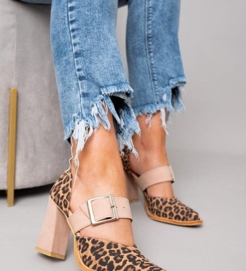 Selveta - Sandalias de ante con patrón de leopardo y tacón estable
